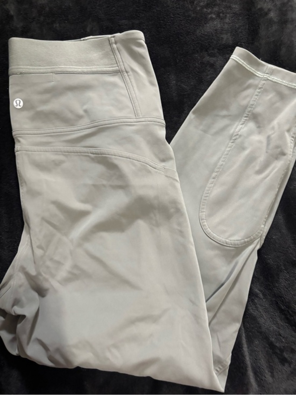 Lululemon sage green leggings, EUC